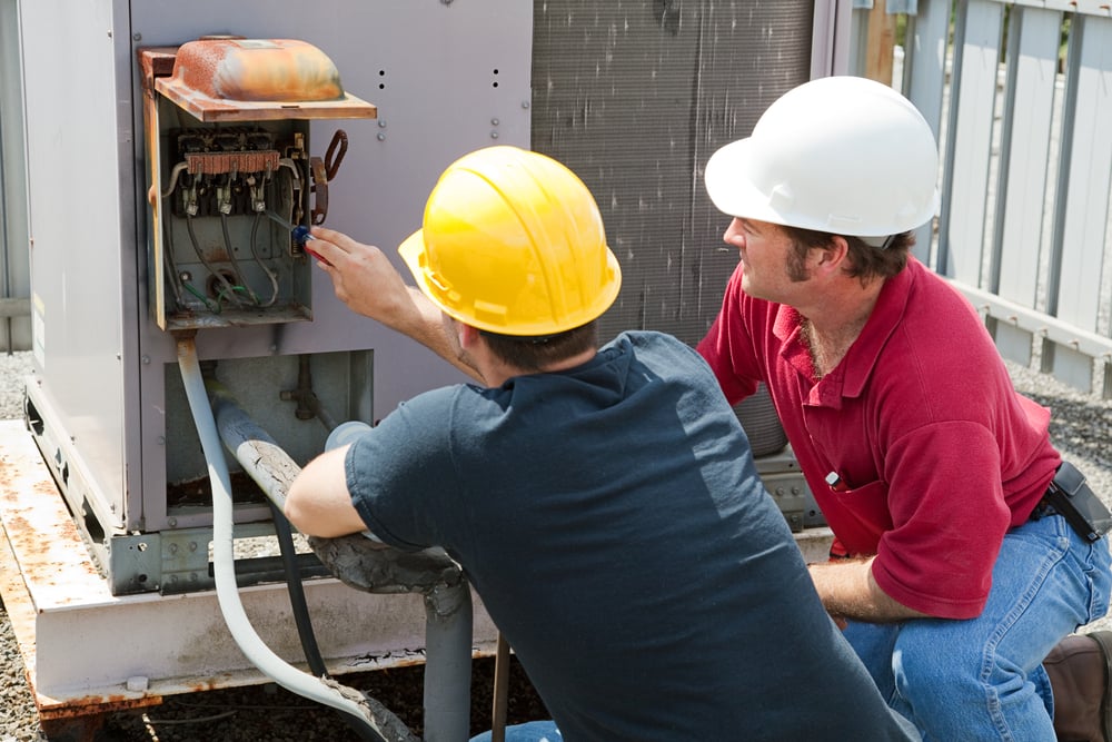 shutterstock_27344167-hvac-training